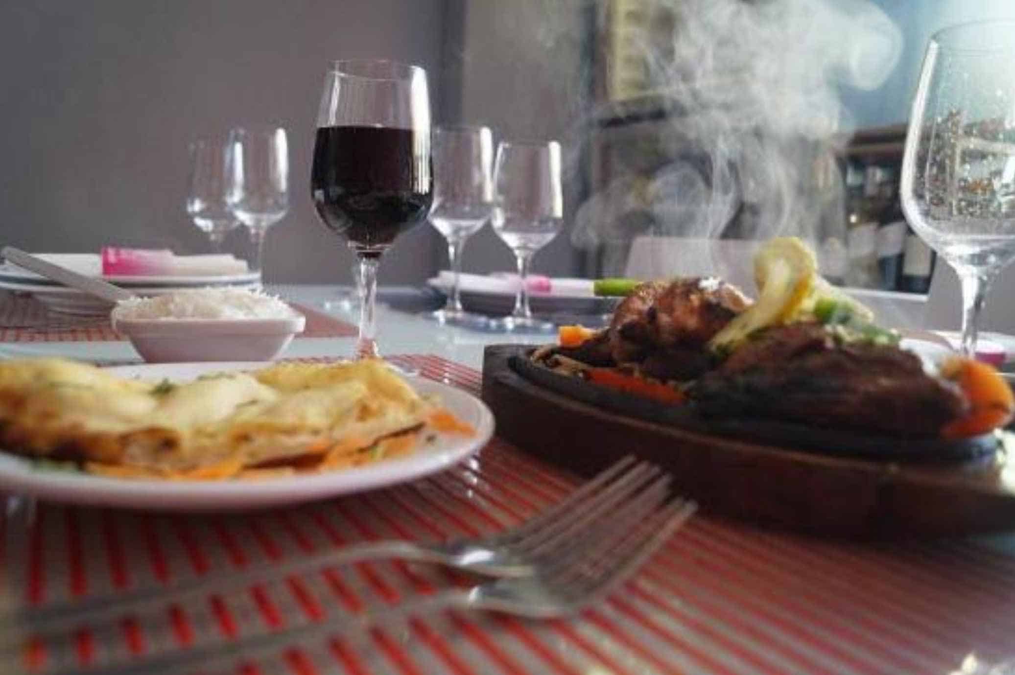 Benefits of Pairing Wine with Indian Food