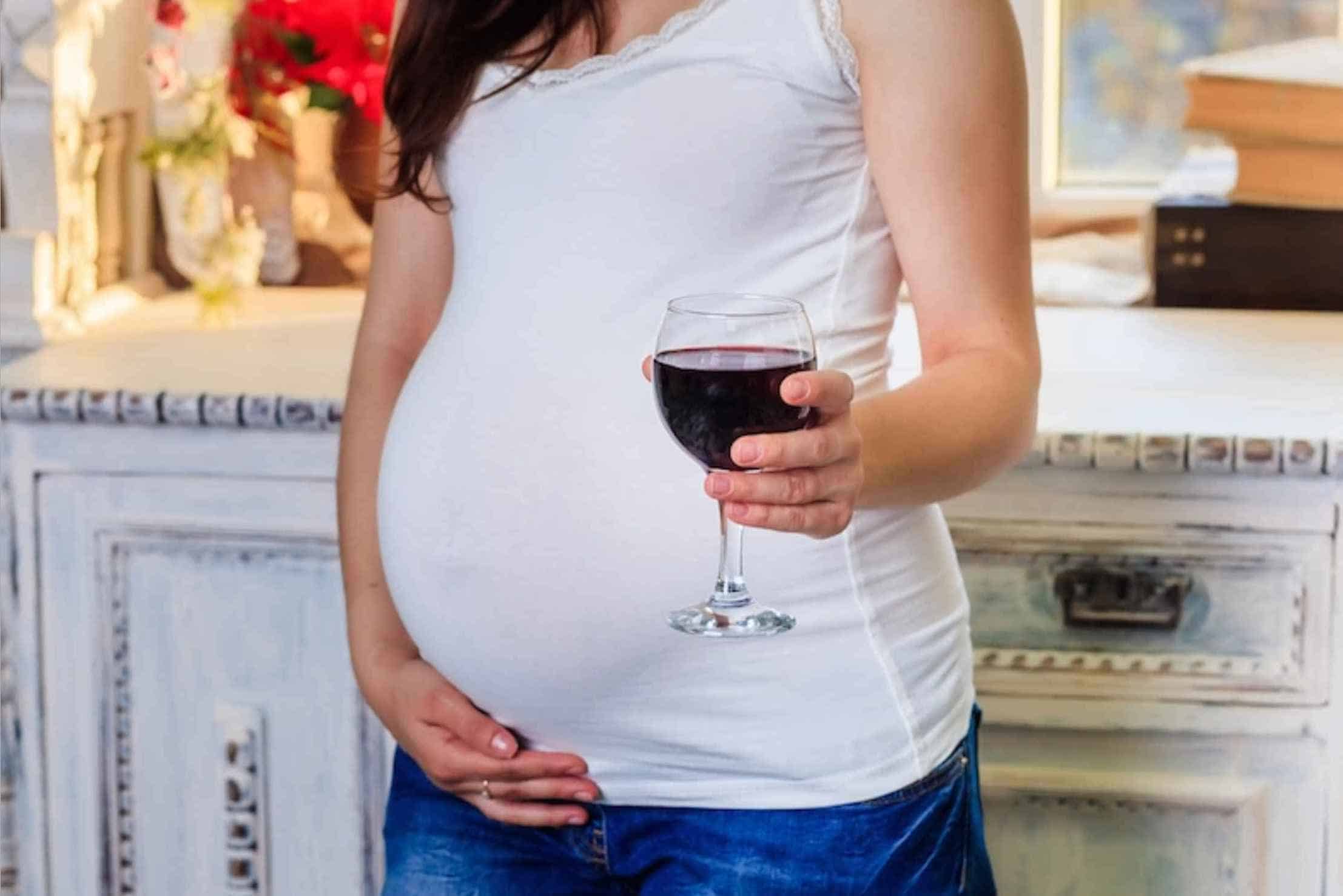 What Kind of Wine Can a Pregnant Woman Drink