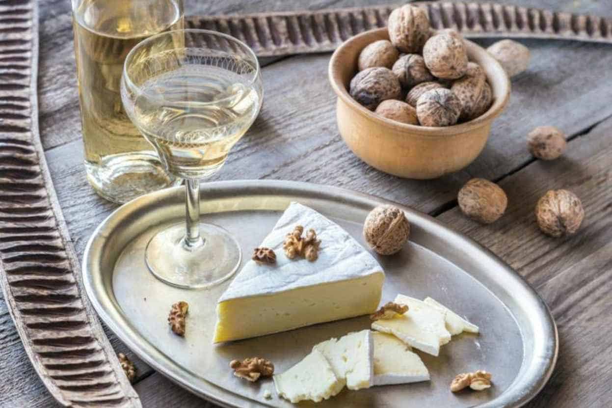 Wines to Pair With Brie