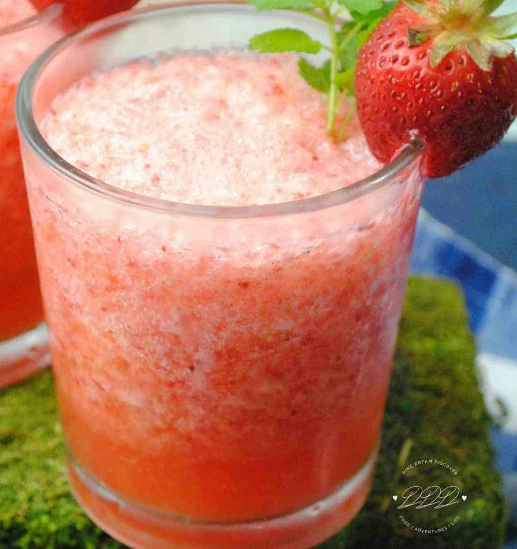 Strawberry Wine Slushy Recipe by Dine Dream Discover