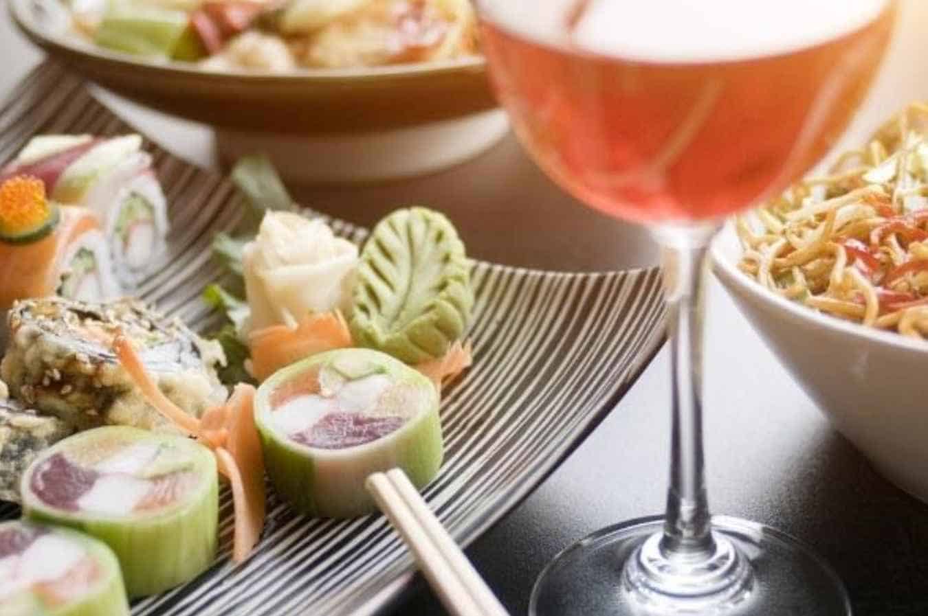 Sushi With Rose and Sparkling Wines