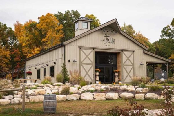 13 Best Wineries in New Hampshire, US