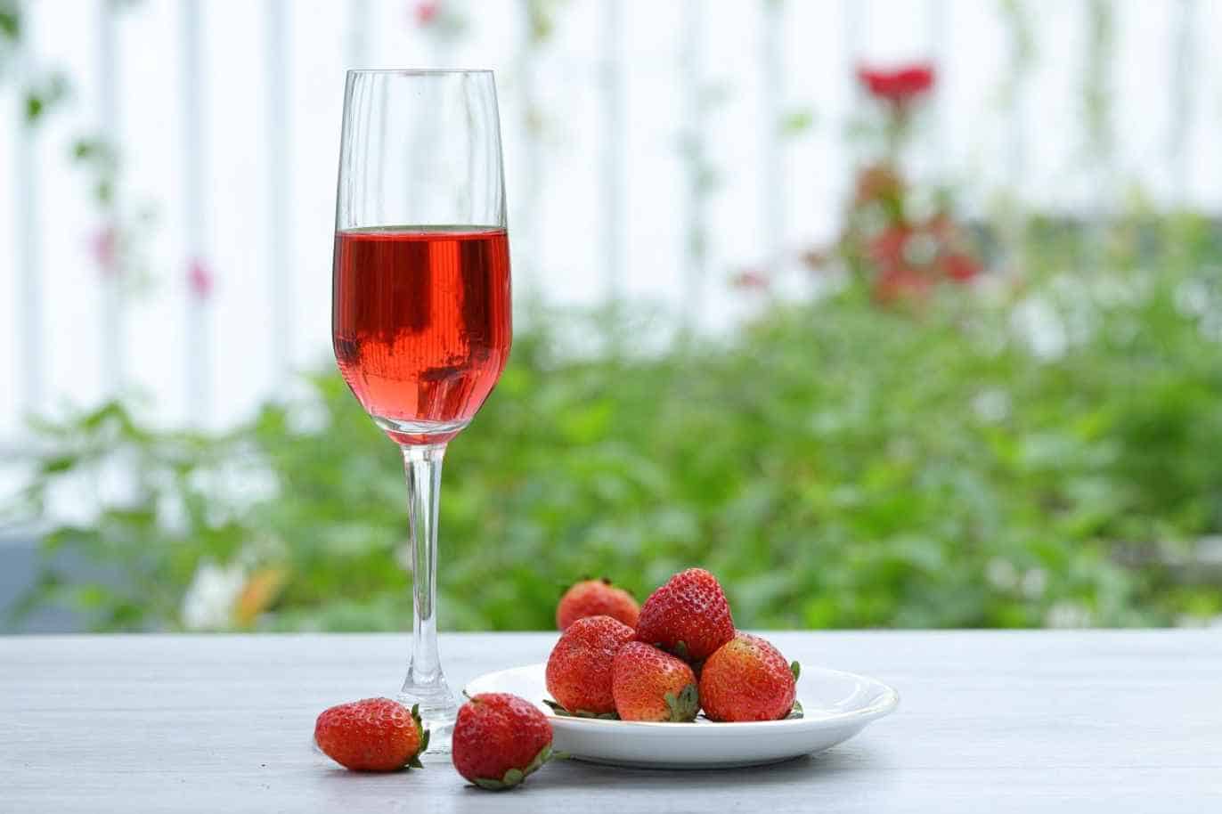 How to Make Strawberry Wine?